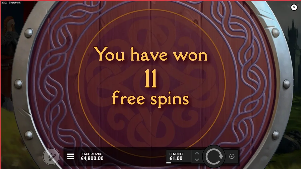 Giao diện trò chơi slot Raidmark với hình ảnh Viking và tàu chiến
